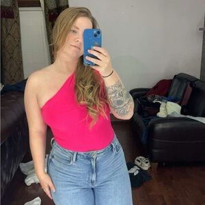 Meet your Posher, Tori